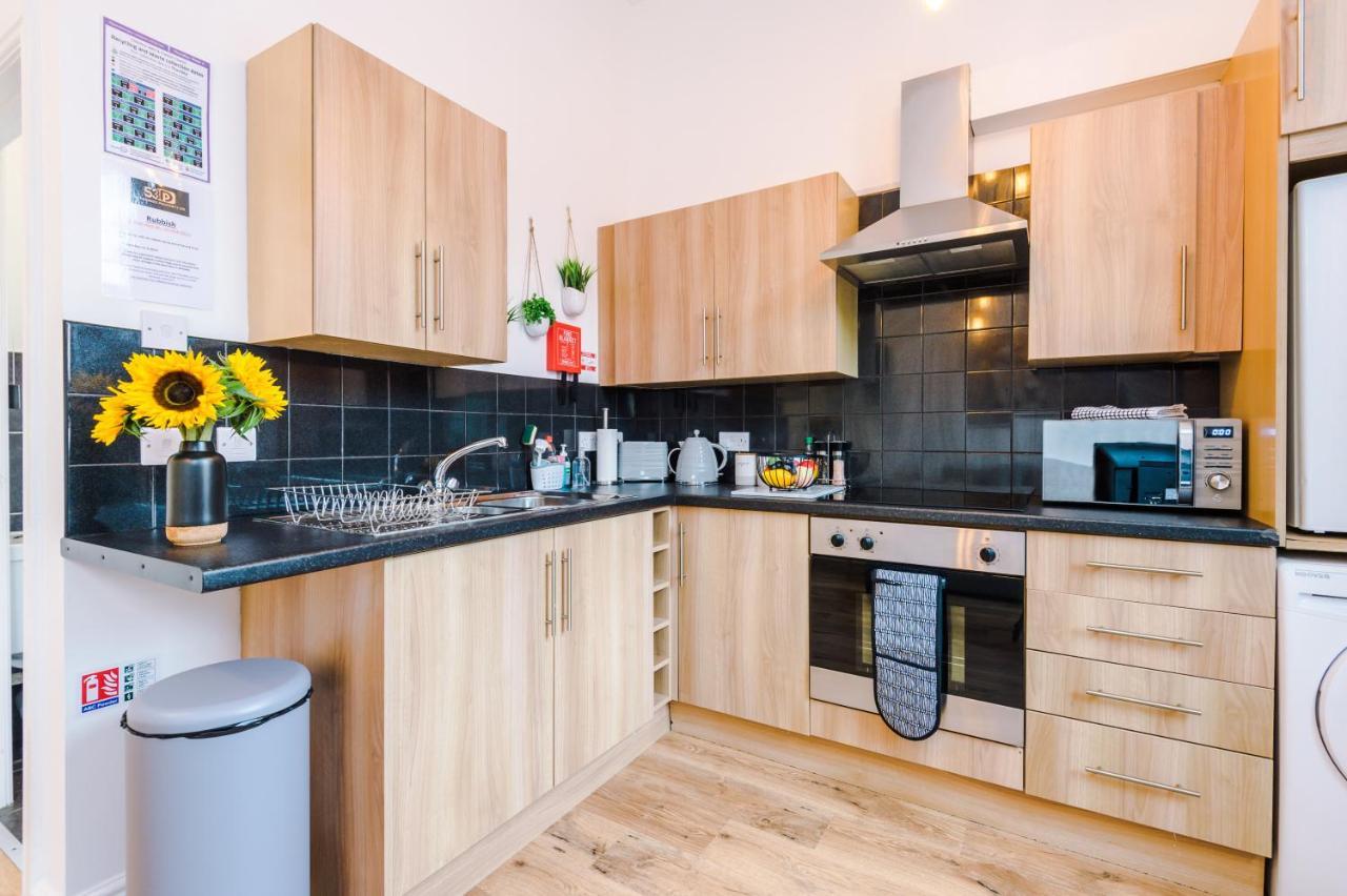 Bright 1-Bed Apartment In Chester By 53 Degrees Property, Ideal For Professionals & Couples, Great Location - Sleeps 4 Exteriör bild