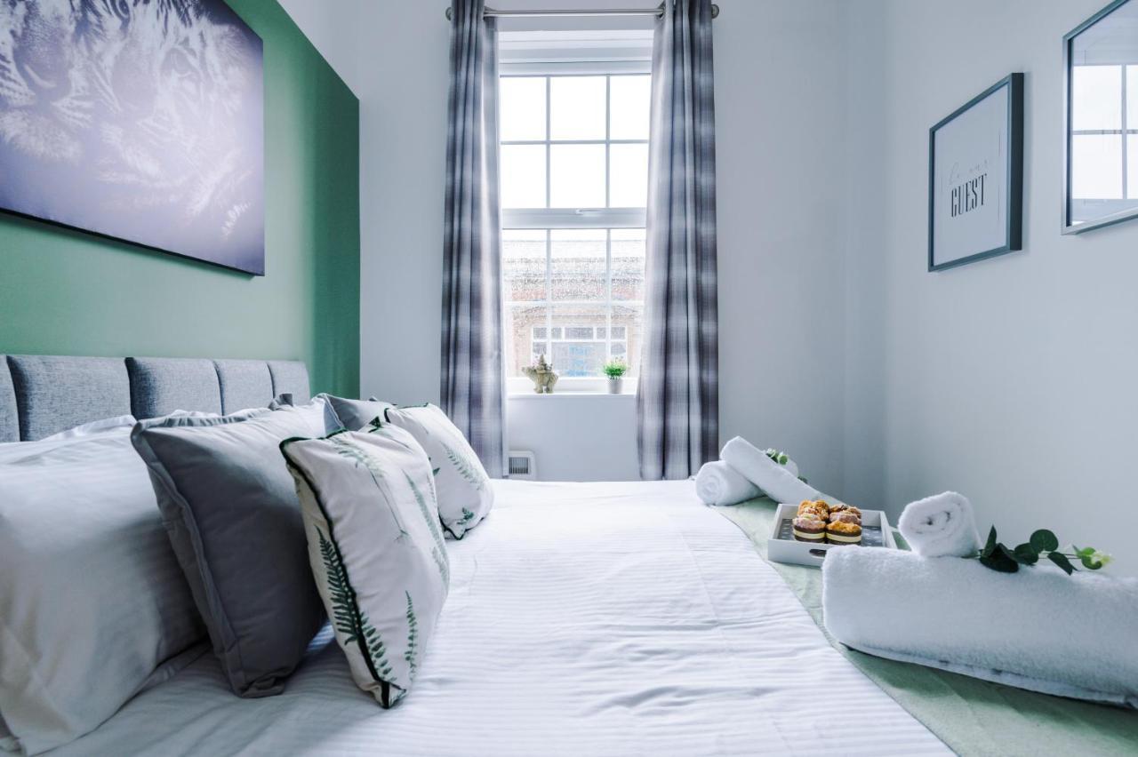 Bright 1-Bed Apartment In Chester By 53 Degrees Property, Ideal For Professionals & Couples, Great Location - Sleeps 4 Exteriör bild